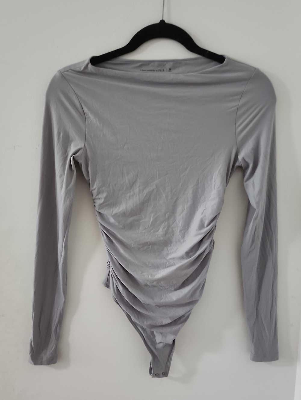 Abercrombie & Fitch Light Gray Ruched Long-Sleeve Bodysuit